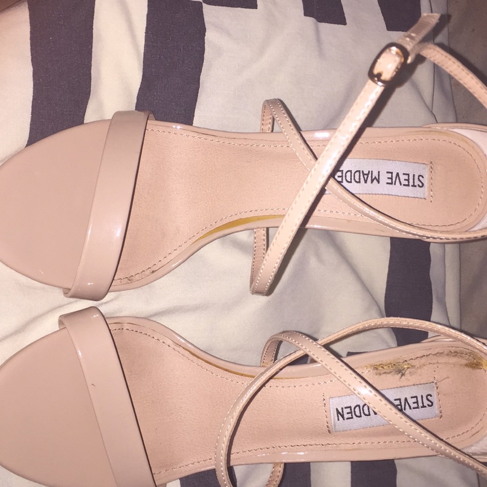 Nude Steve Madden Heel